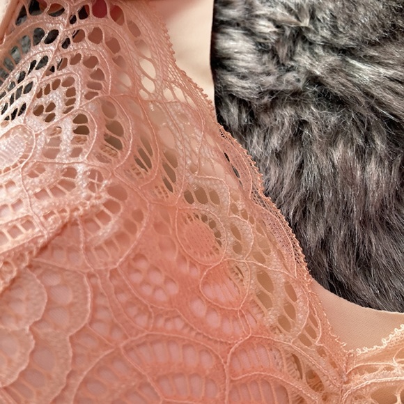 NWOT Push up wireless bra - Picture 3 of 4